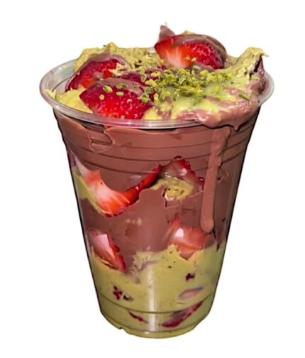 Dubai Chocolate Strawberry Cup